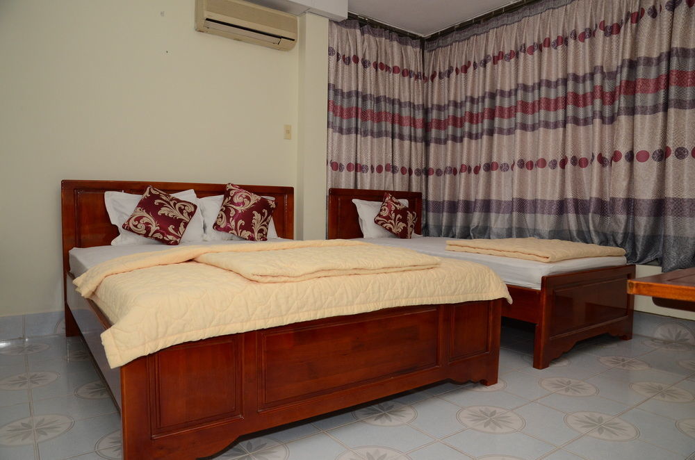 Khách sạn Beauty House 2*
